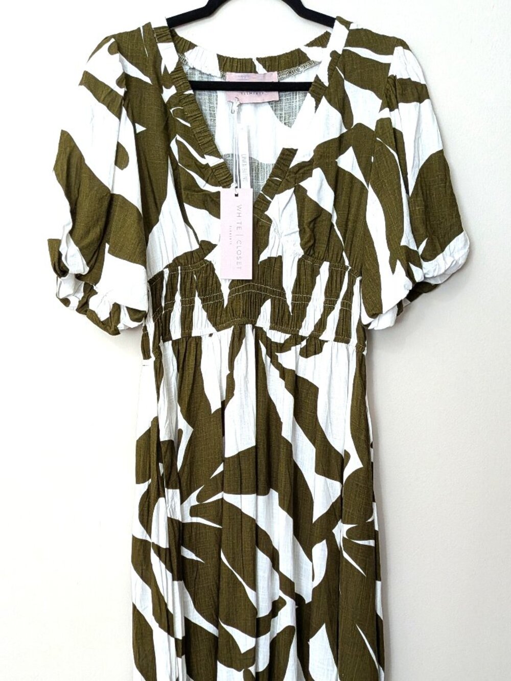 NWT White Closet Elements Women’s Olive Green & White Print Maxi Dress – Size L